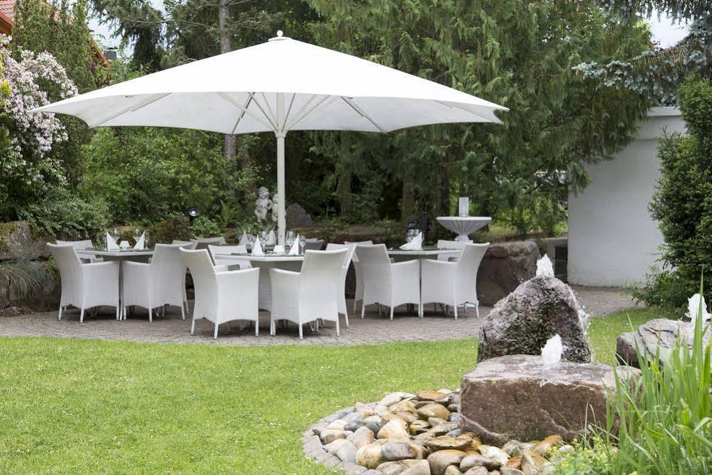 Hotel-Restaurant Arneggers Adler Tiefenbronn Bagian luar foto