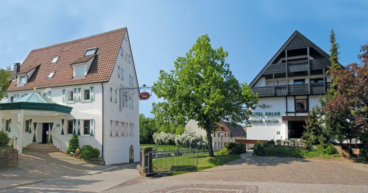 Hotel-Restaurant Arneggers Adler Tiefenbronn Bagian luar foto